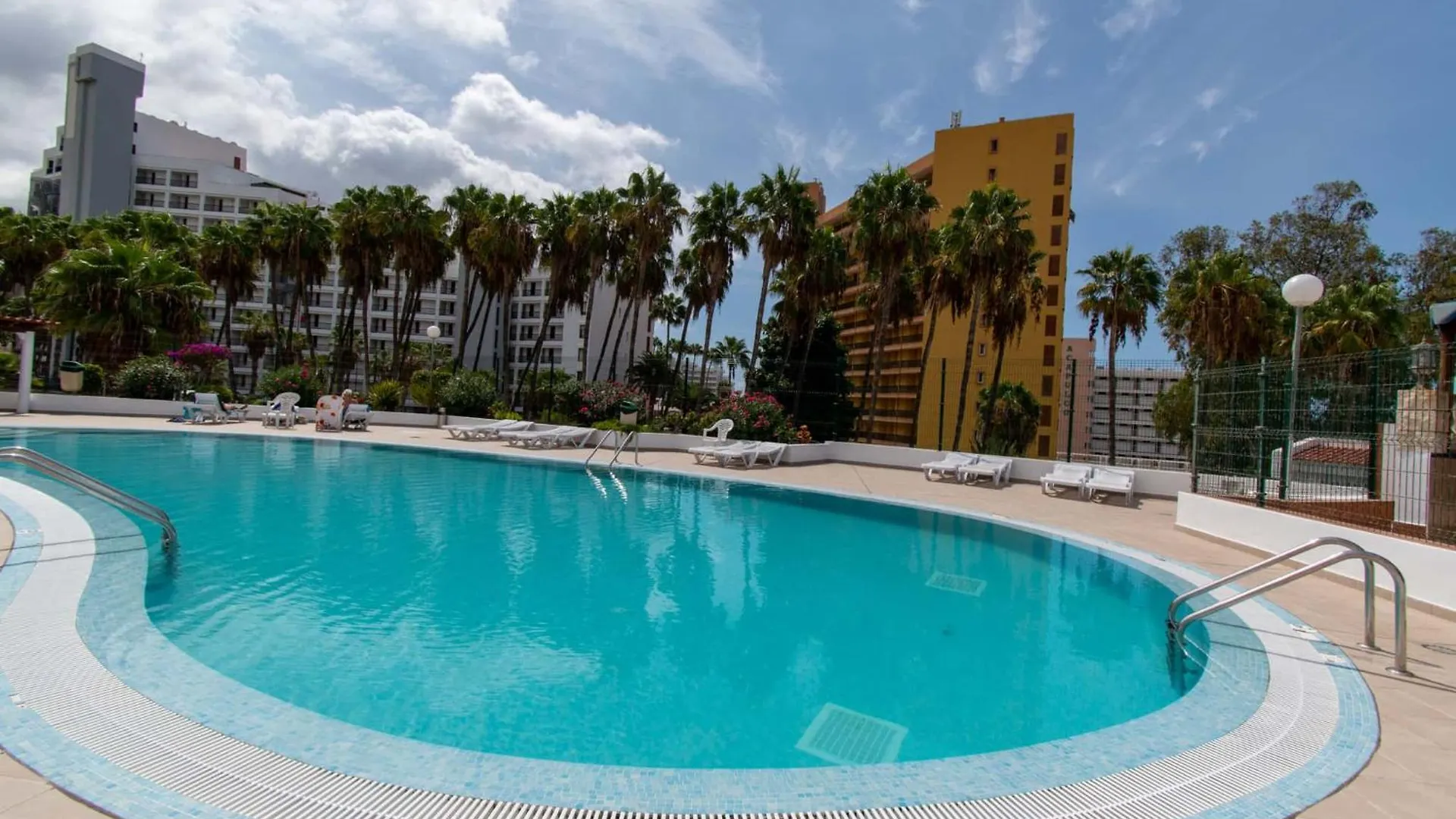 Las Flores 5 - Two Bed Playa Fanabe Apartment